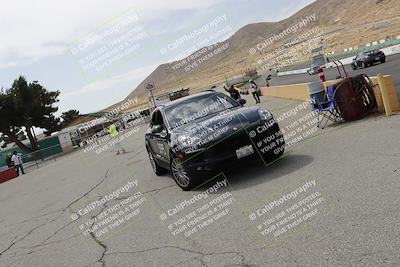media/Jun-01-2025-CalClub SCCA (Sun) [[eae223c5dd]]/Around pit/
